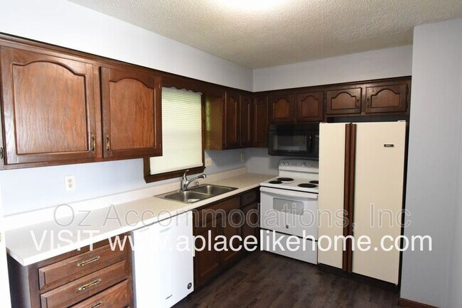 Building Photo - 8608 55th Terrace