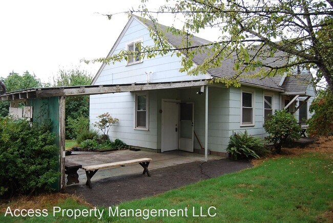 Primary Photo - 3 br, 1 bath House - 31696 SW Bald Peak Rd