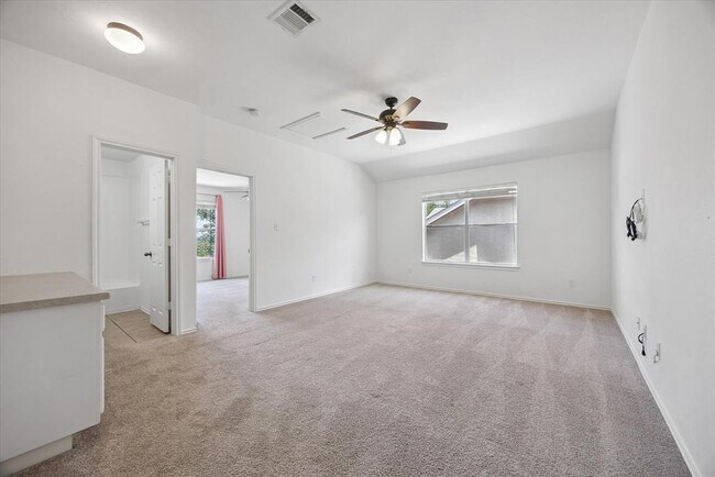 Building Photo - 43 White Magnolia Cir