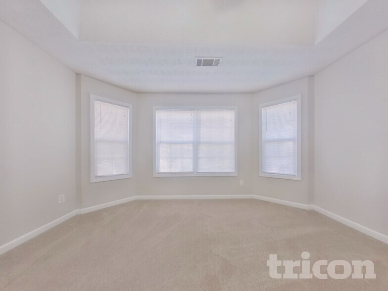 Building Photo - 1616 Brook Ln