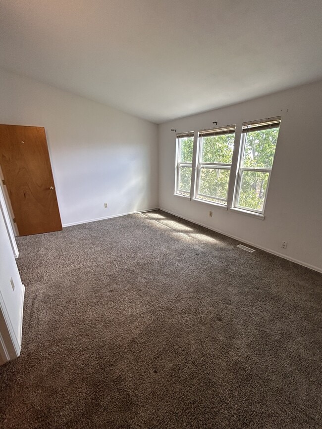 Building Photo - 954 Brant Hollow Ct