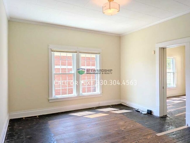 Building Photo - 724 Beall Ave