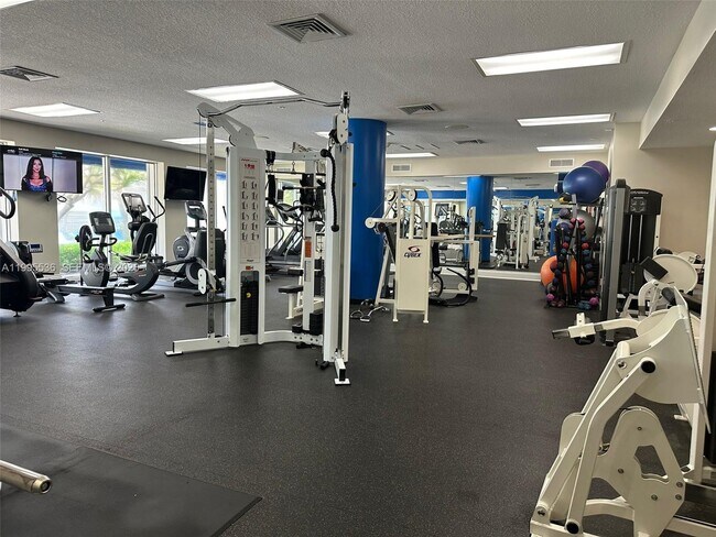 Building Photo - 6001 N Ocean Dr