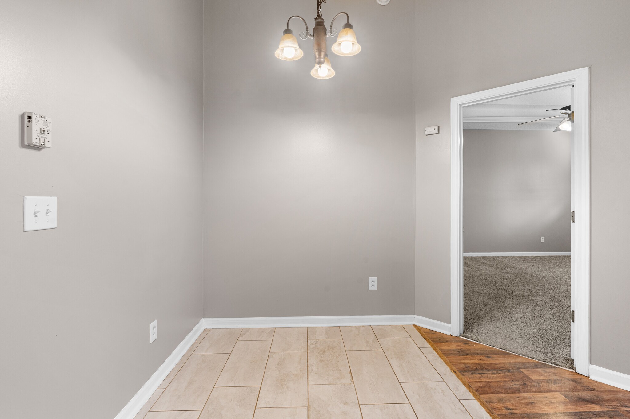 Building Photo - 119 Daventry Ln