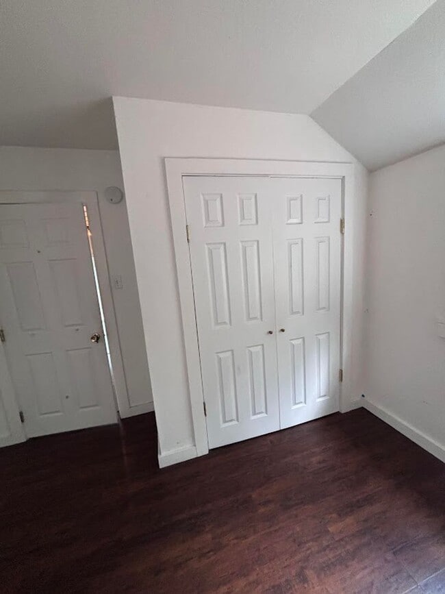 Building Photo - 405 - BEAVER DUPLEX