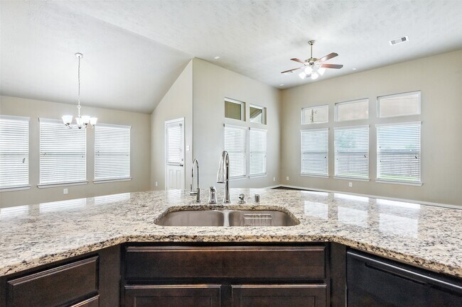 Building Photo - 16327 Tyler Reach Dr