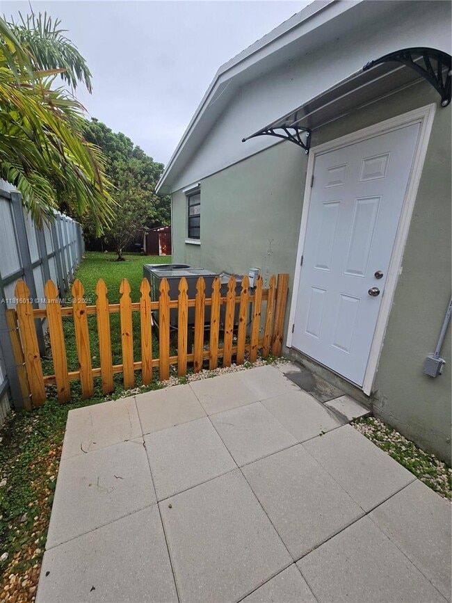 Building Photo - 30228 SW 158th Pl