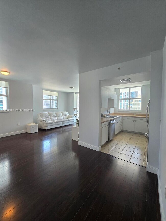 Building Photo - 1250 S Miami Ave
