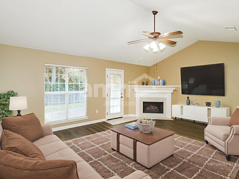 Building Photo - 5767 Kuykendall Dr