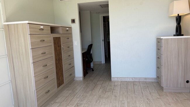 Building Photo - 84-740 Kili Dr. #1422