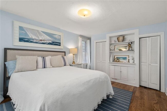 Building Photo - 34 Bull St