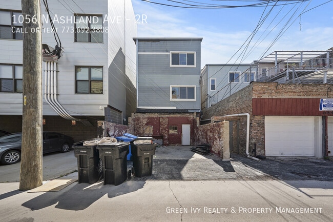 Building Photo - 1056 N Ashland Ave