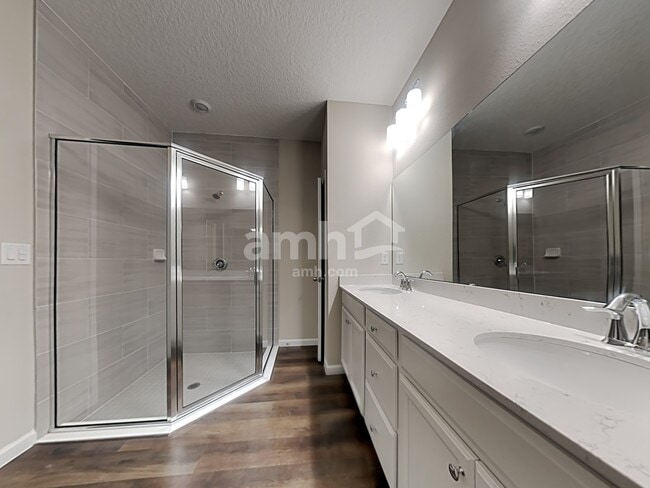 Building Photo - 120 Hemlock Point