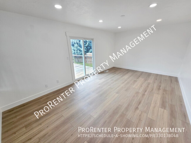 Building Photo - 2575 N 1100 W