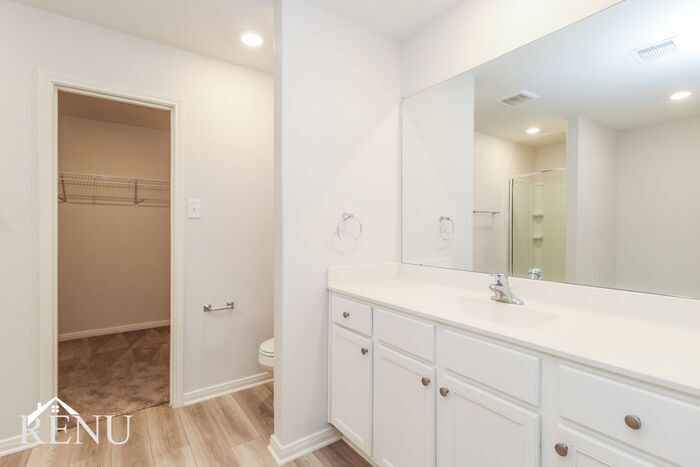 Building Photo - 25506 Rose Creek Dr