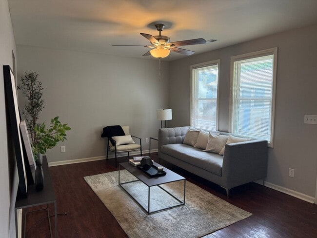 Building Photo - cozy one bedroom