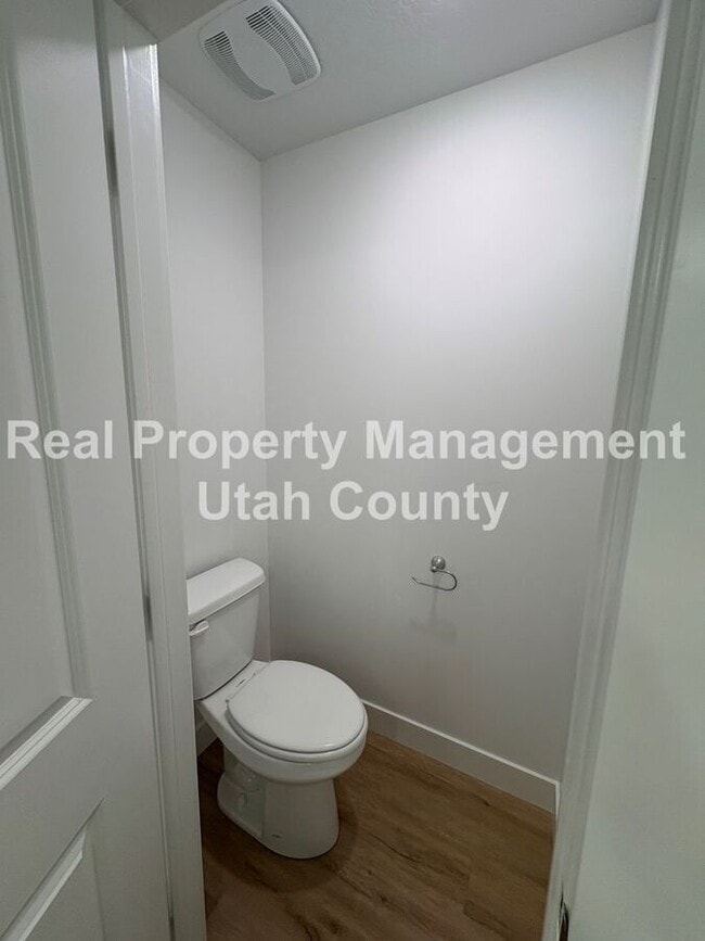 Building Photo - 2034 N 4100 W