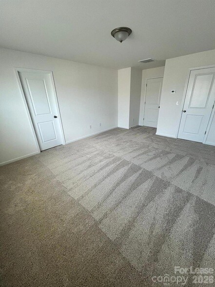 Building Photo - 2690 Yeager Dr NW