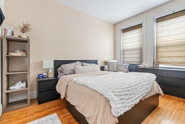 Building Photo - 242 S Huntington Ave
