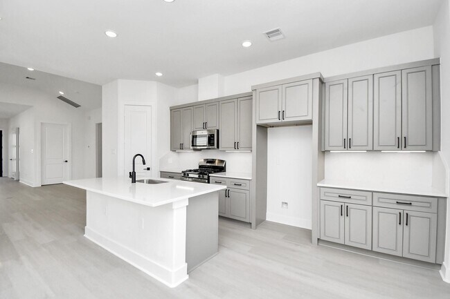 Building Photo - 4352 Avron Dr