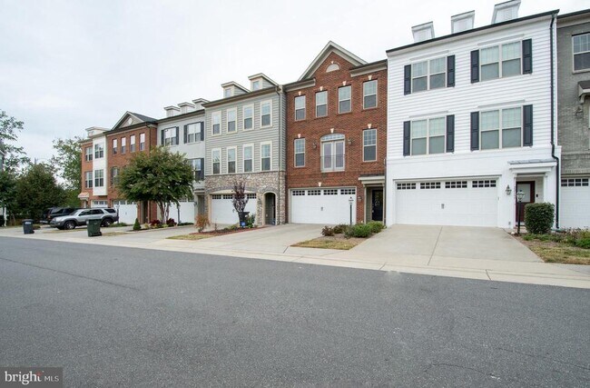 Building Photo - 22199 Falling Terrace