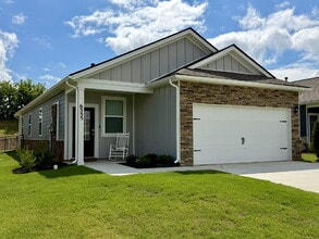 Building Photo - Like-New Legacy Farms Home | Resort-Style Amenities | Coming soon!