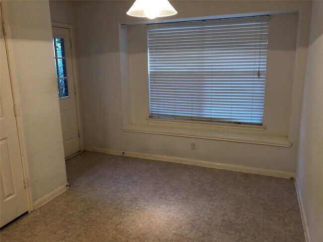 Building Photo - 23706 Cansfield Way