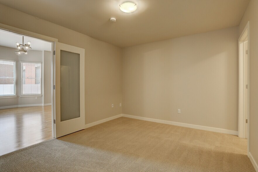 Building Photo - 410 Acoma St