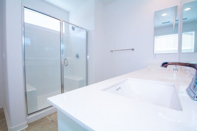 Building Photo - 7039 Mallow Dr