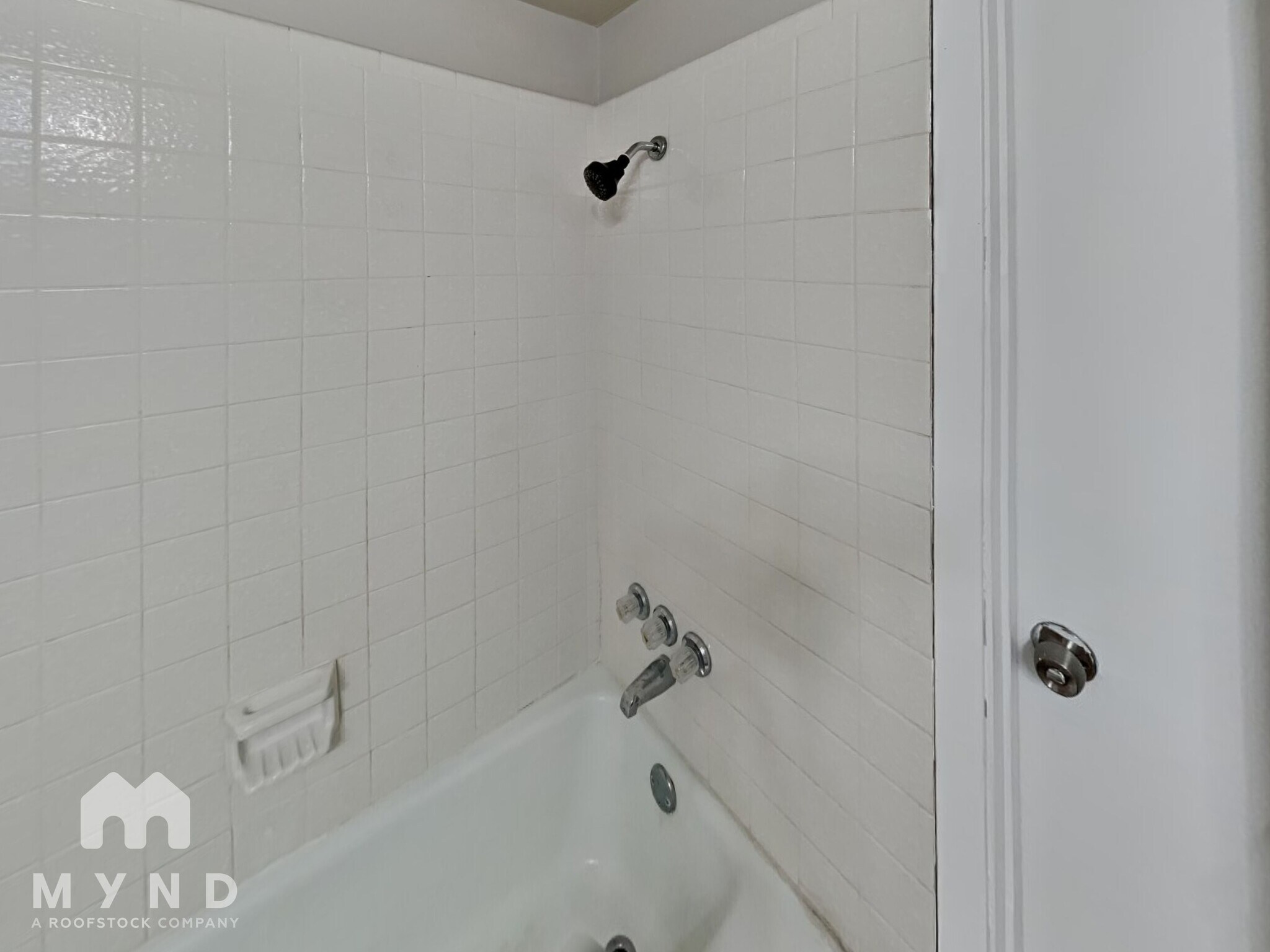 Building Photo - 312 Towne House Ln