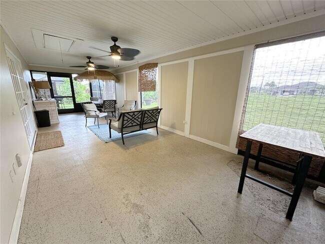 Building Photo - 229 Mark Twain Ln