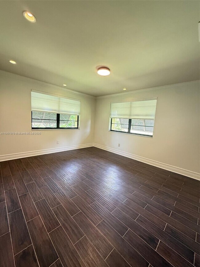 Building Photo - 7985 SW 86th St