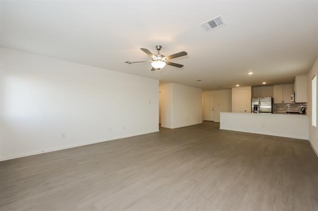 Building Photo - 2737 Ctr Crk Ln