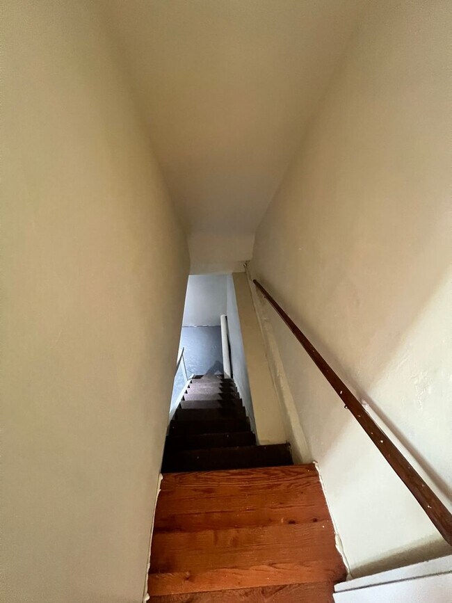 Building Photo - 838 Smith St