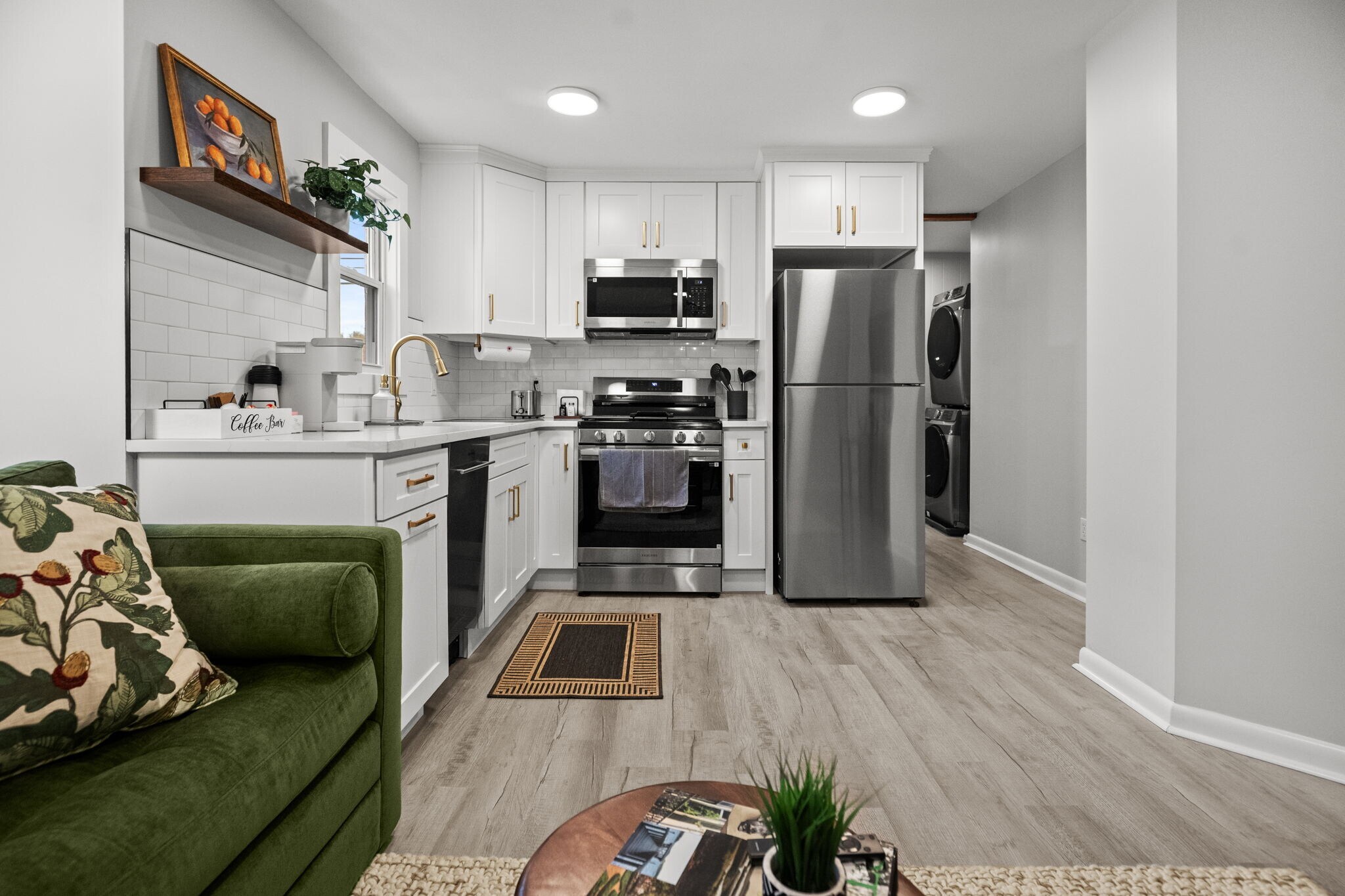 Building Photo - 149 E Main St