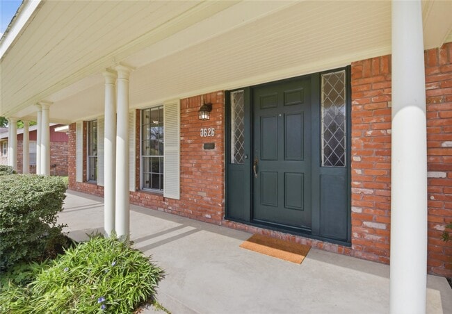 Building Photo - 3626 Latma Dr