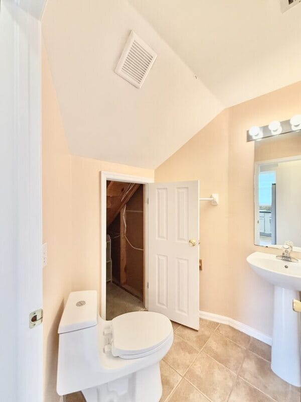 Building Photo - 1647 Gray Bark Dr