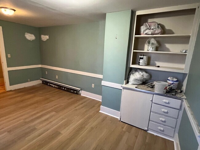 Building Photo - 26 Western Ave