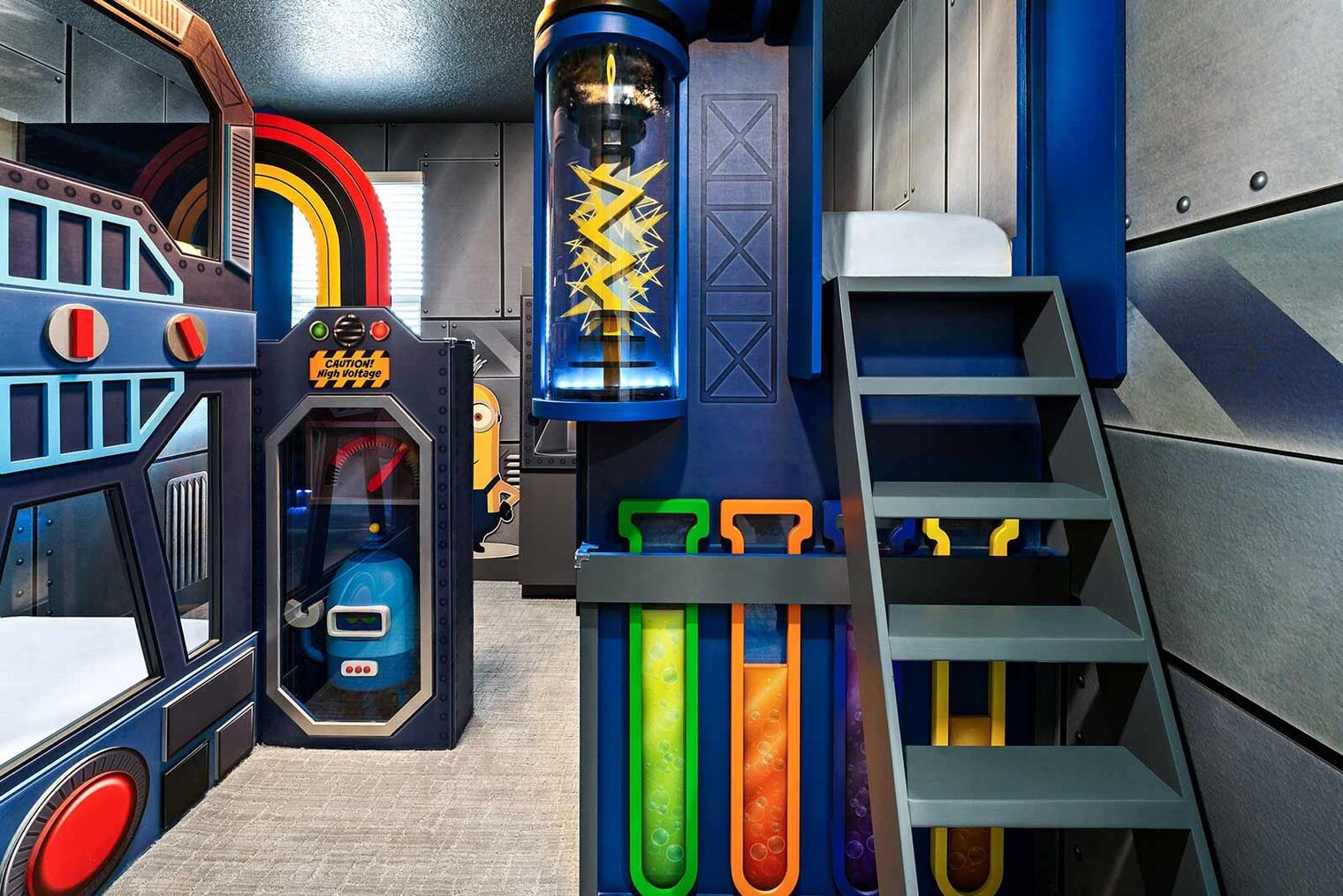 Building Photo - 5575 Asterisk Ave