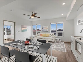 Building Photo - Koz on Killingsworth