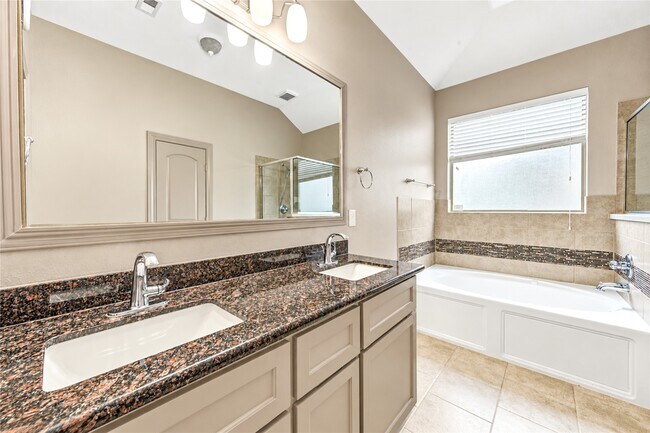Building Photo - 6210 Bristol Path Ln