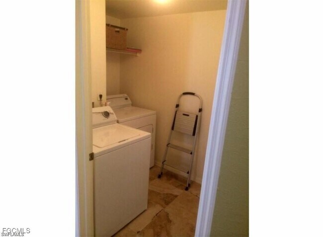 Building Photo - 23580 Walden Center Dr