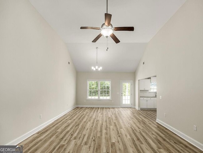 Building Photo - 1002 Oglethorpe Ln