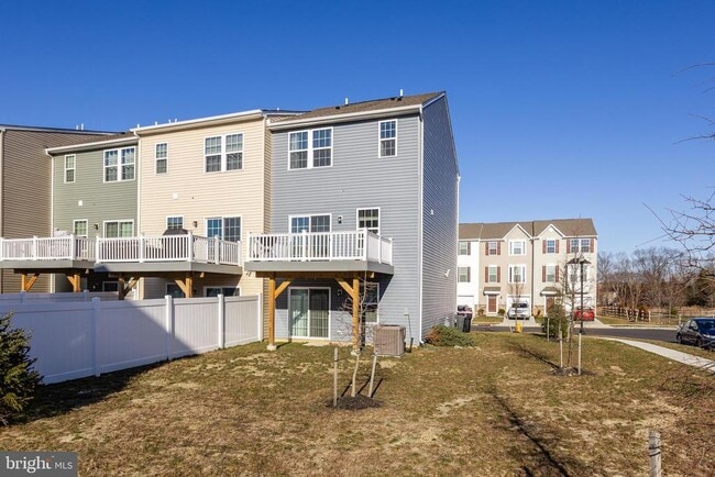 Building Photo - 127 FREEDOM