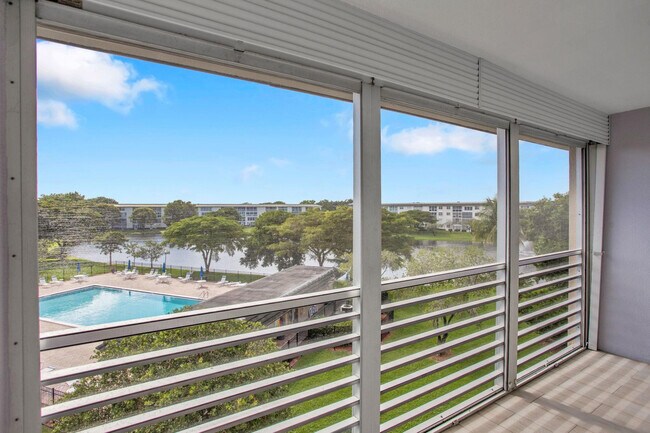 Building Photo - 1702 Andros Isle