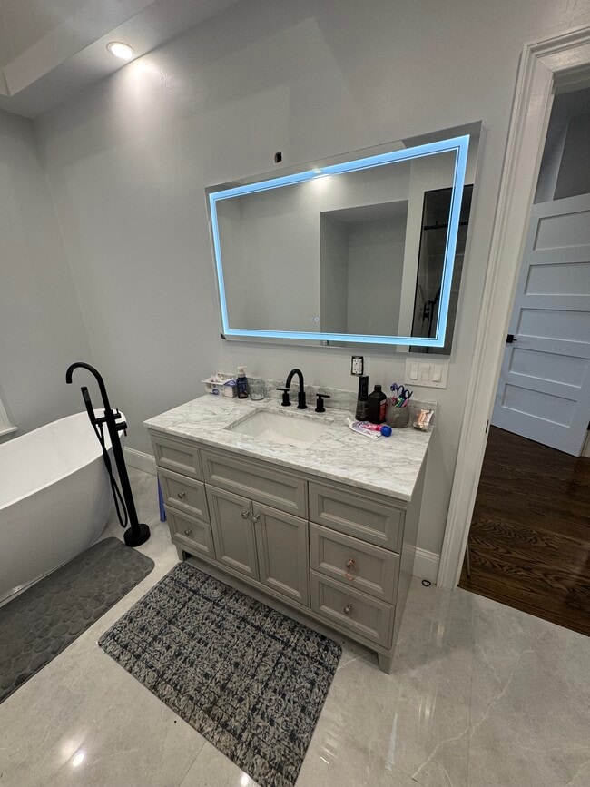 Building Photo - 195 Neponset Ave