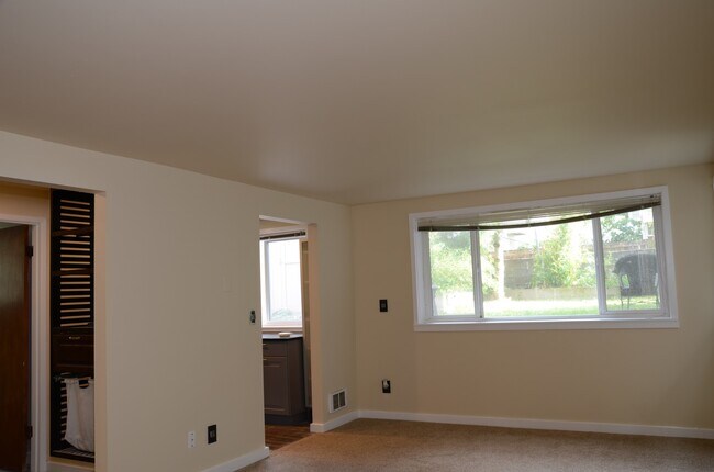 Building Photo - 1409 NW 65th St