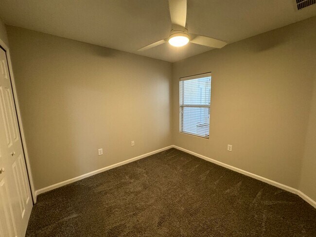 Building Photo - Move In Special! 1/2 Off 1st Months Rent