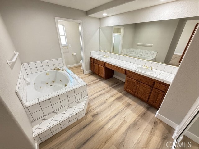 Building Photo - 13247 Country Club Dr
