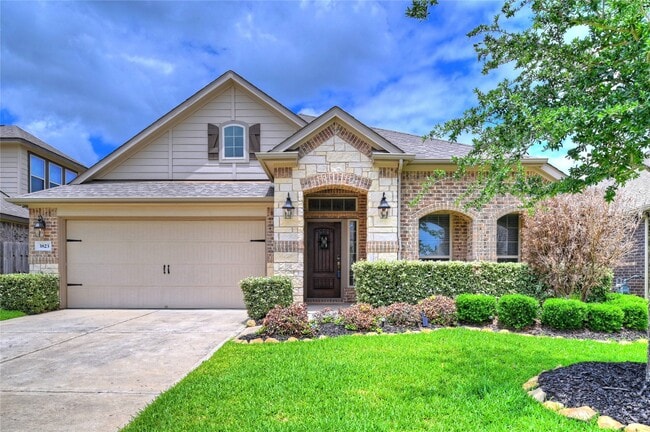 Building Photo - 3823 Cactus Field Ln